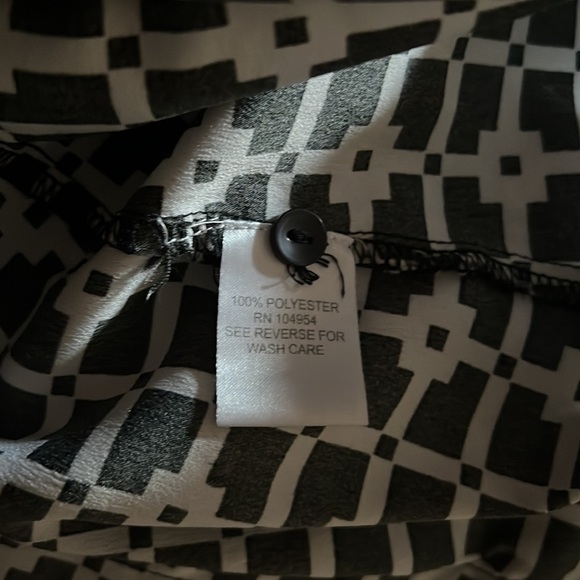 Geo print Tory  sleeveless tunic blouse Sz L - Picture 10 of 11